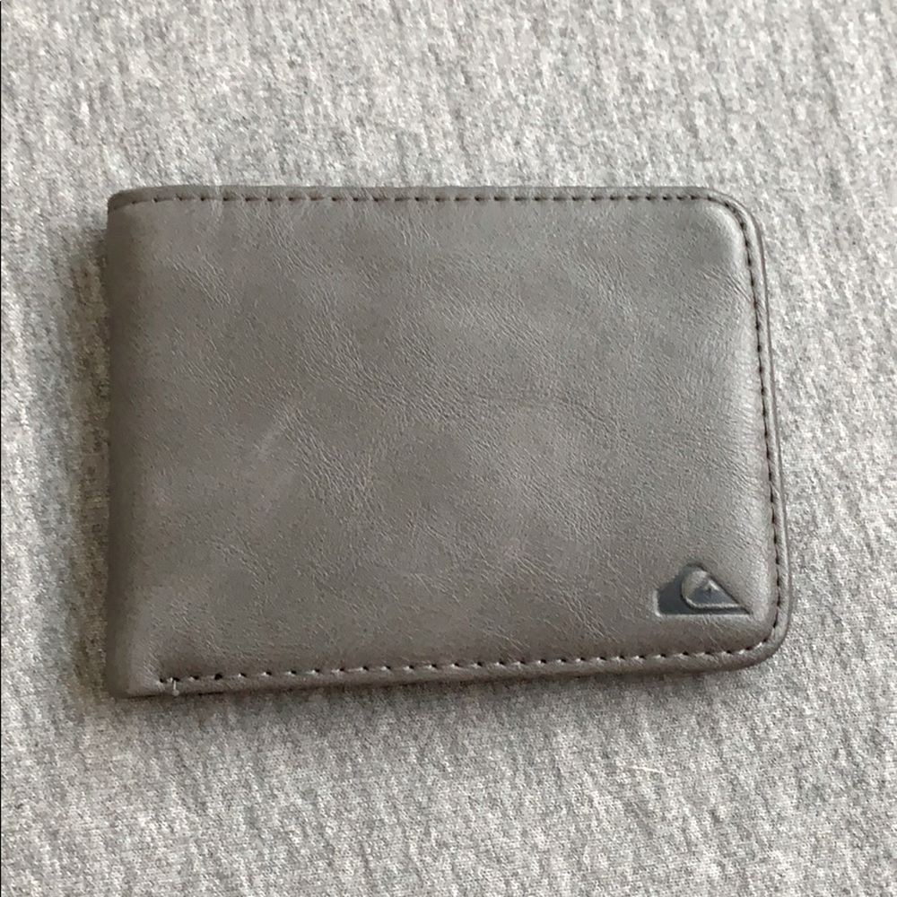 Grey quicksilver wallet
